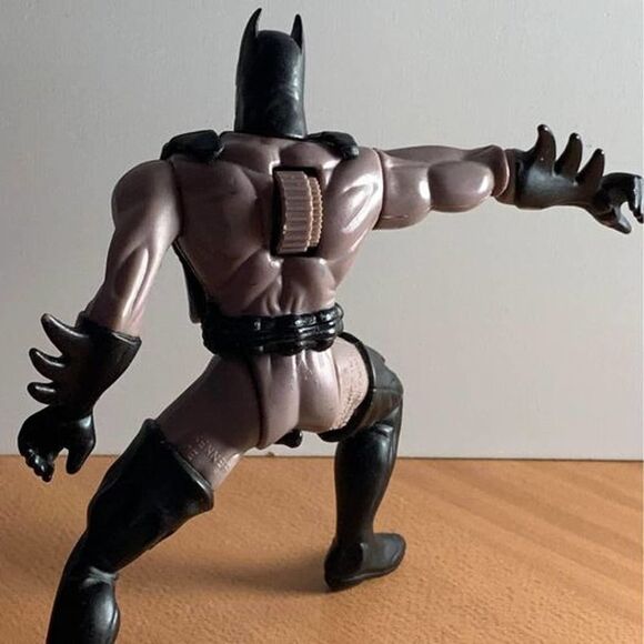 1994 Kenner Legends of Batman Power Guardian Batman Action Figure - Picture 6 of 8